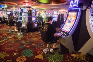 da70dcd2-plaza-061422-1-slots